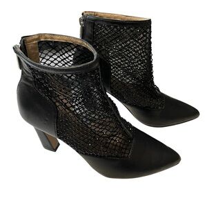 Adrienne‎ Vittadini Nisa Mesh Bootie, 6M